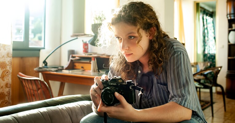 در قالب او - پس‌زمینه