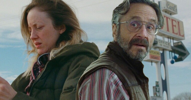 برای لزلی - پس‌زمینه