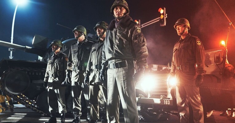 12.12: روز - پس‌زمینه