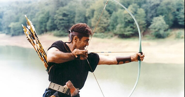 افعی - پس‌زمینه