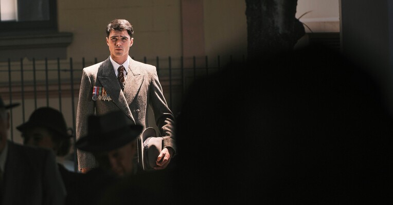 جاده باریک به عمق شمال - پس‌زمینه