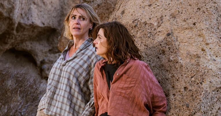 بازی فریب - پس‌زمینه