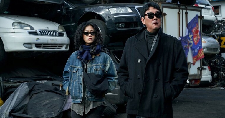 مرد مرده - پس‌زمینه