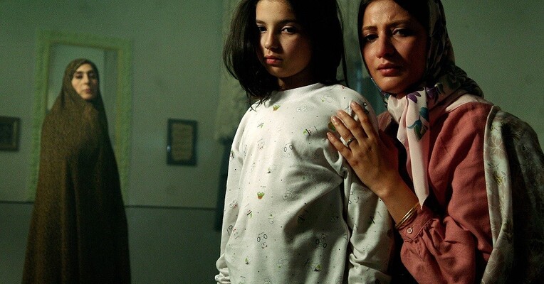 پریناز - پس‌زمینه