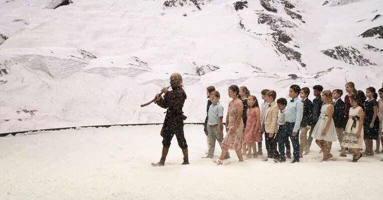 فلوت زن - پس‌زمینه