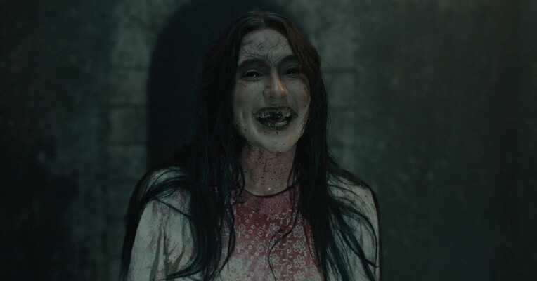 طاغوت - پس‌زمینه