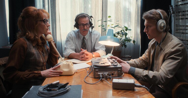 امواج آزادی - پس‌زمینه