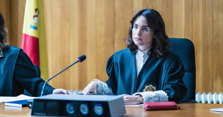 عدالت مصنوعی - پس‌زمینه