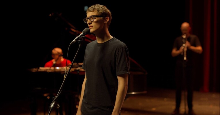 موسیقی - پس‌زمینه