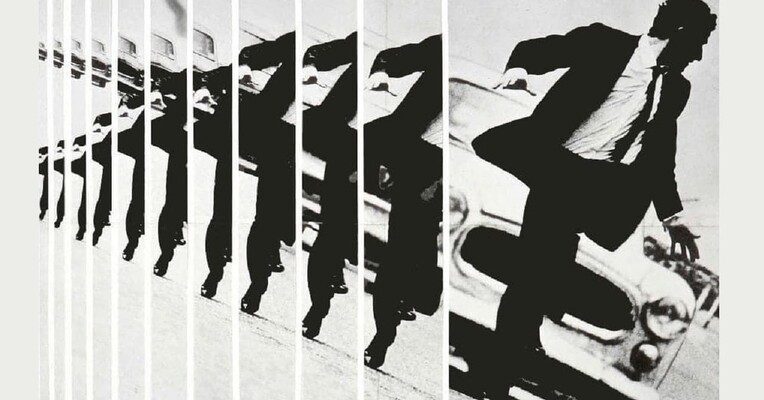 زد - پس‌زمینه