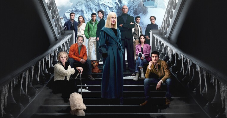 نه غریبهٔ کامل - پس‌زمینه