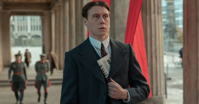 مونیخ: لبه جنگ - پس‌زمینه