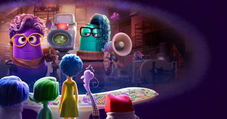 تولیدات رویایی - پس‌زمینه