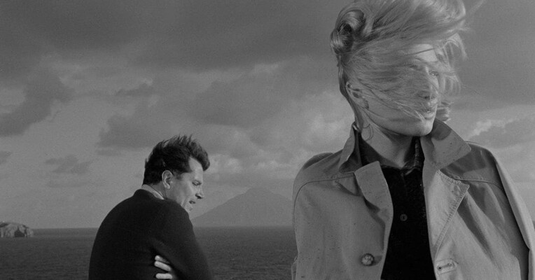 ماجرا - پس‌زمینه