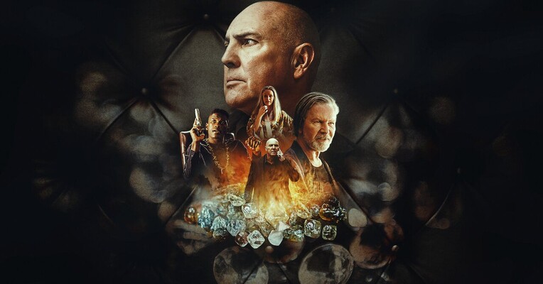 لودیک - پس‌زمینه