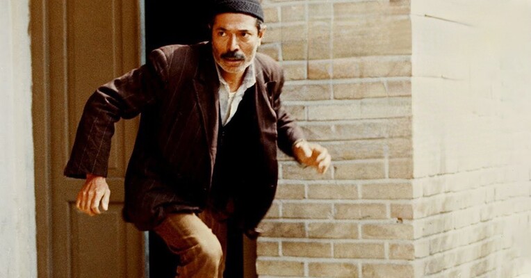 آفتاب نشینها - پس‌زمینه