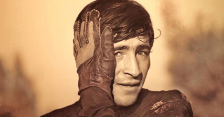 من ناصر حجازی هستم - پس‌زمینه