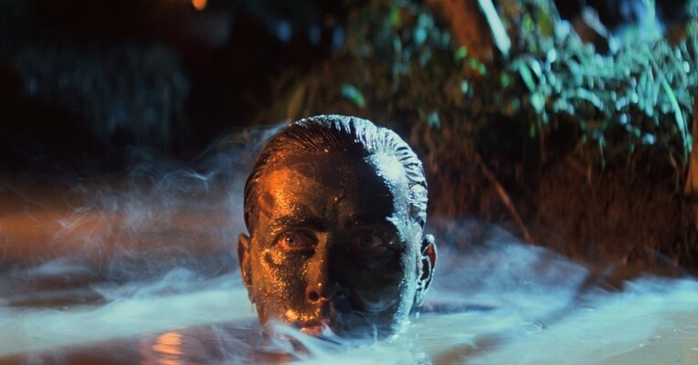 اینک آخرالزمان - پس‌زمینه