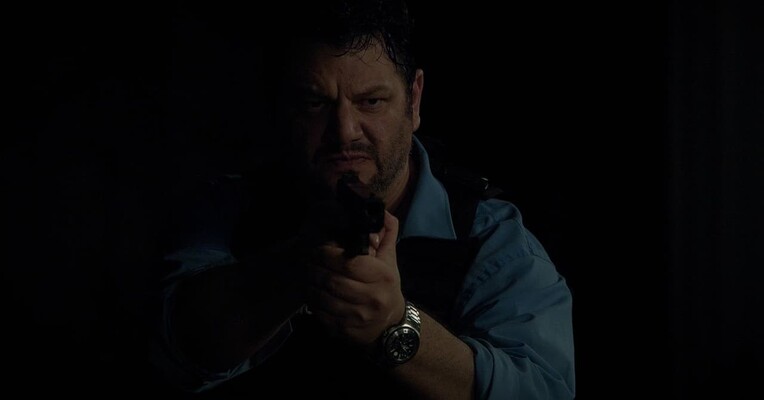 جنایات در شهر ستارگان - پس‌زمینه