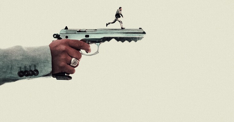 تماس شبانه - پس‌زمینه