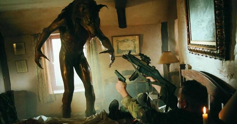 سربازان سگی - پس‌زمینه