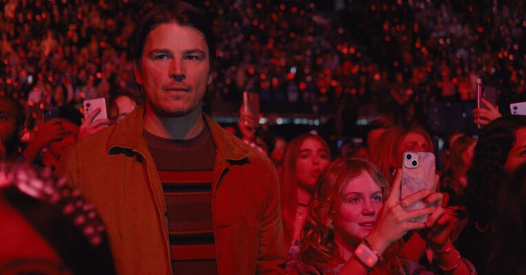 دام - پس‌زمینه