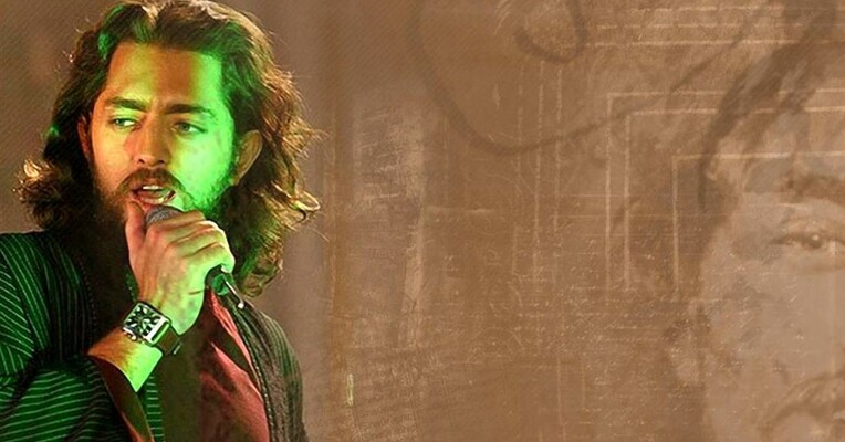 سنتوری - پس‌زمینه