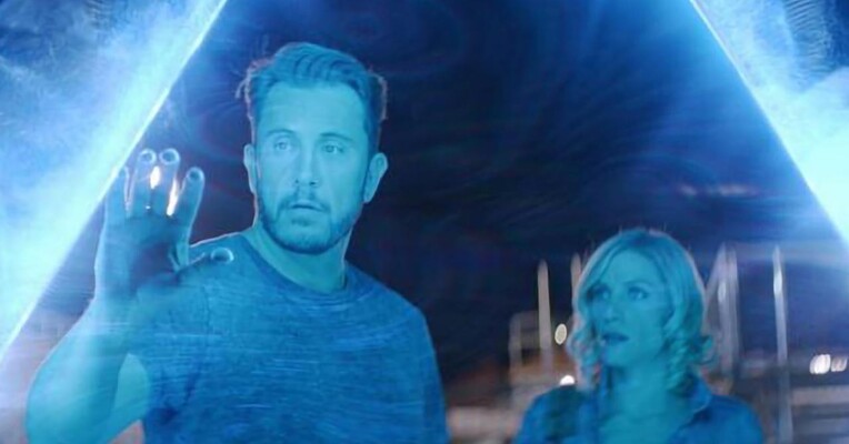 شهر بیگانه ها - پس‌زمینه