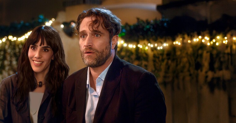 با تو در آینده - پس‌زمینه