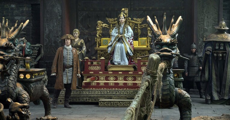 سفر به چین راز ماسک آهنی - پس‌زمینه