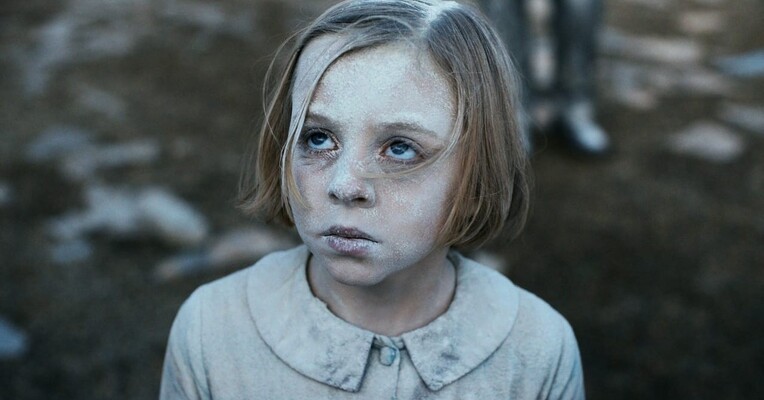 سایه درون چشم من - پس‌زمینه