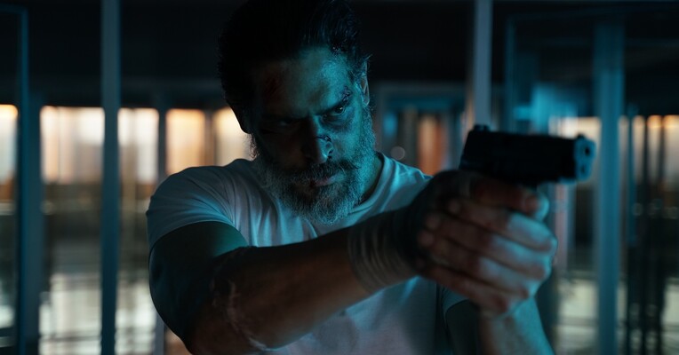 دشمن بزرگ - پس‌زمینه