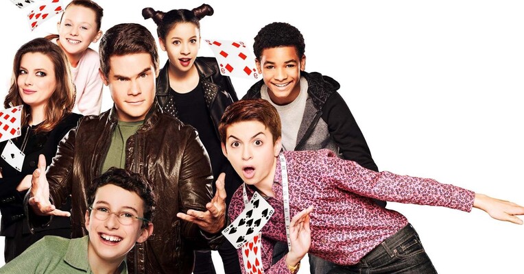 کمپ جادو - پس‌زمینه