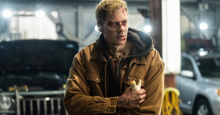 قفل شده - پس‌زمینه