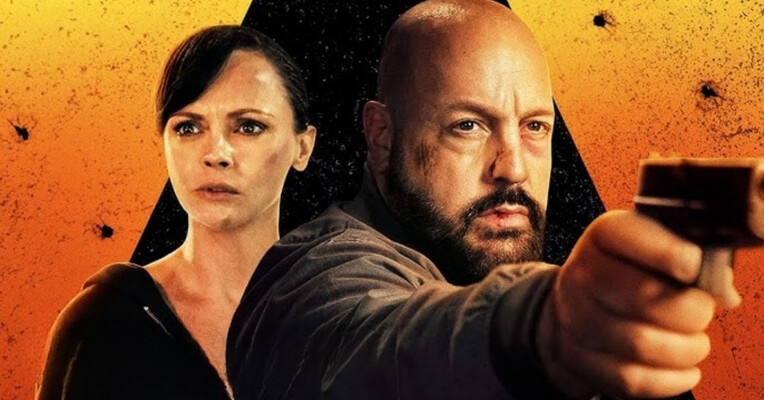 آماده شلیک - پس‌زمینه