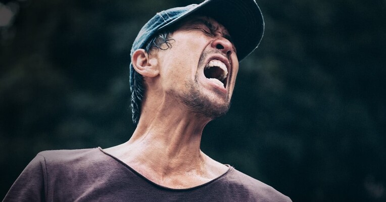 تیغه شناور - پس‌زمینه