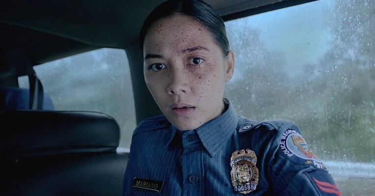 آریساکا - پس‌زمینه