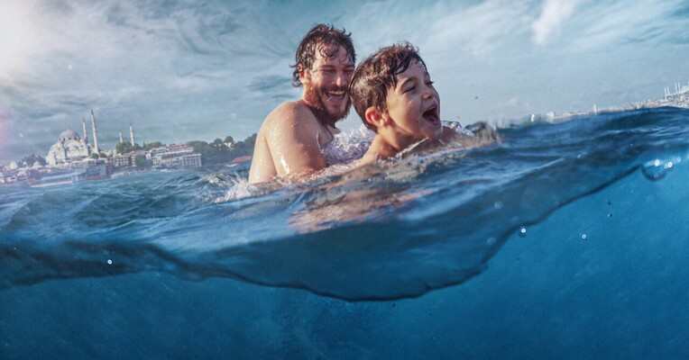 زندگی کاغذی - پس‌زمینه