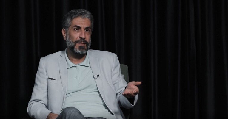 ما و اقبال - پس‌زمینه