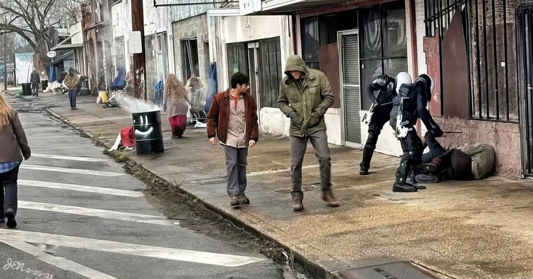 شیفت - پس‌زمینه