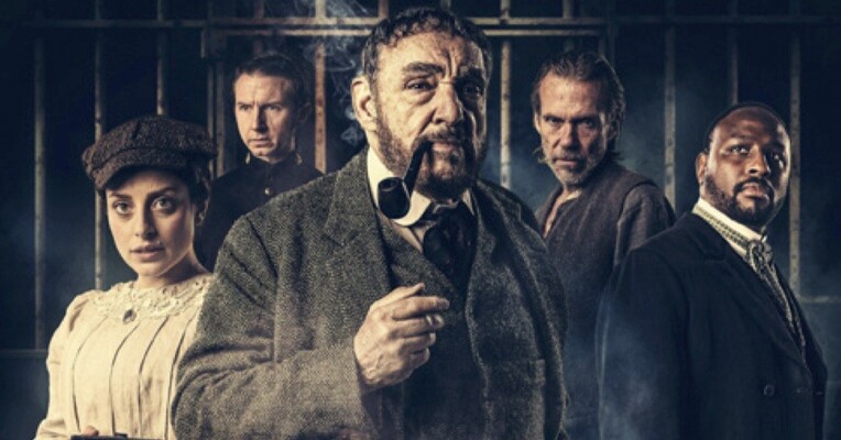 دروازه ها - پس‌زمینه