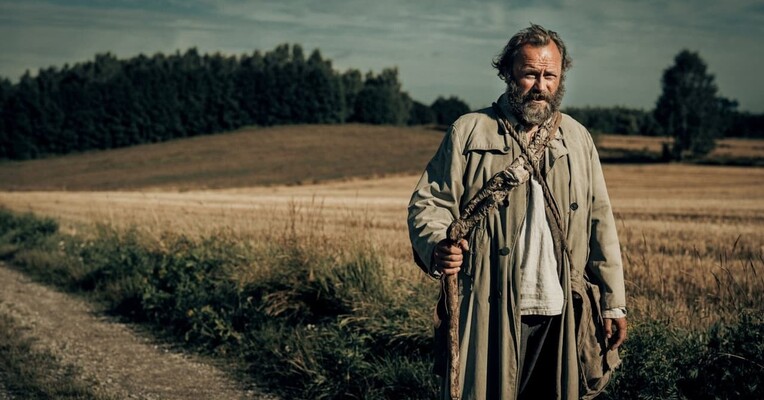 عشق فراموش شده - پس‌زمینه