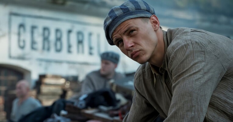 گزارش پیلکی - پس‌زمینه