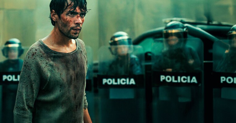 سلول ۲۱۱ - پس‌زمینه