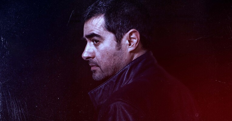 طلاخون - پس‌زمینه