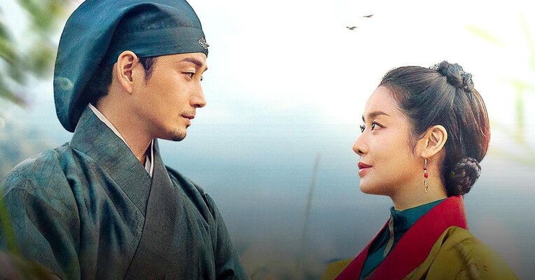 ملکه تاج گذار، قبل از طلوع خورشید - پس‌زمینه