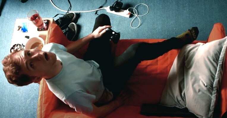 کنترل - پس‌زمینه