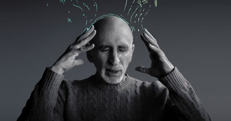 استاتز - پس‌زمینه