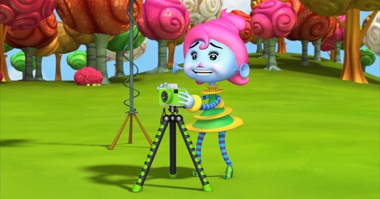 لونای اطلسی - پس‌زمینه