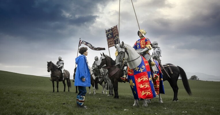 شاه گمشده - پس‌زمینه